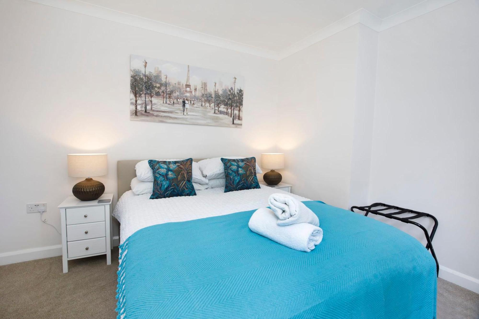 The Burton York 3 Bedroom House Sleeps 6 Экстерьер фото