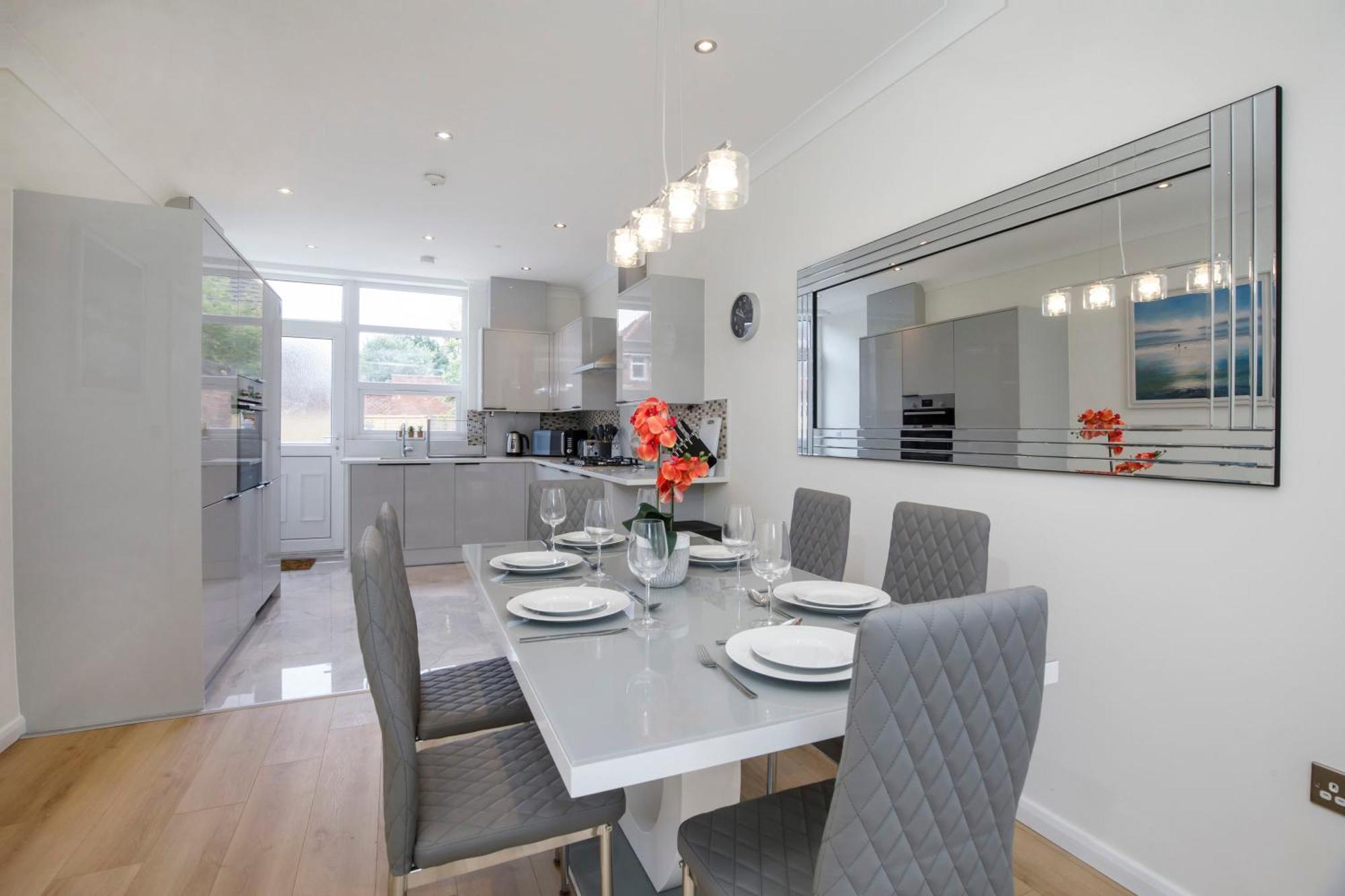 The Burton York 3 Bedroom House Sleeps 6 Экстерьер фото