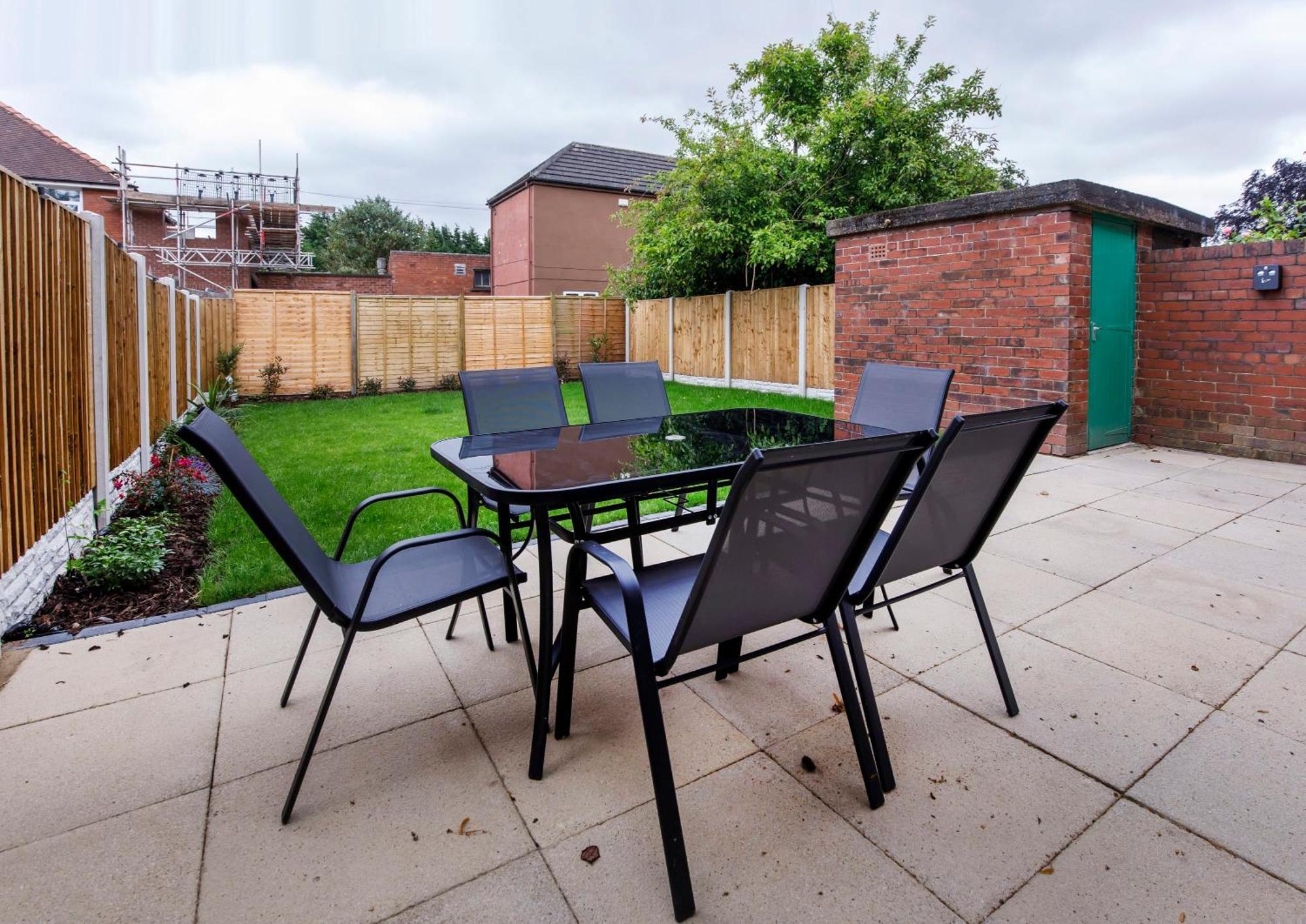 The Burton York 3 Bedroom House Sleeps 6 Экстерьер фото