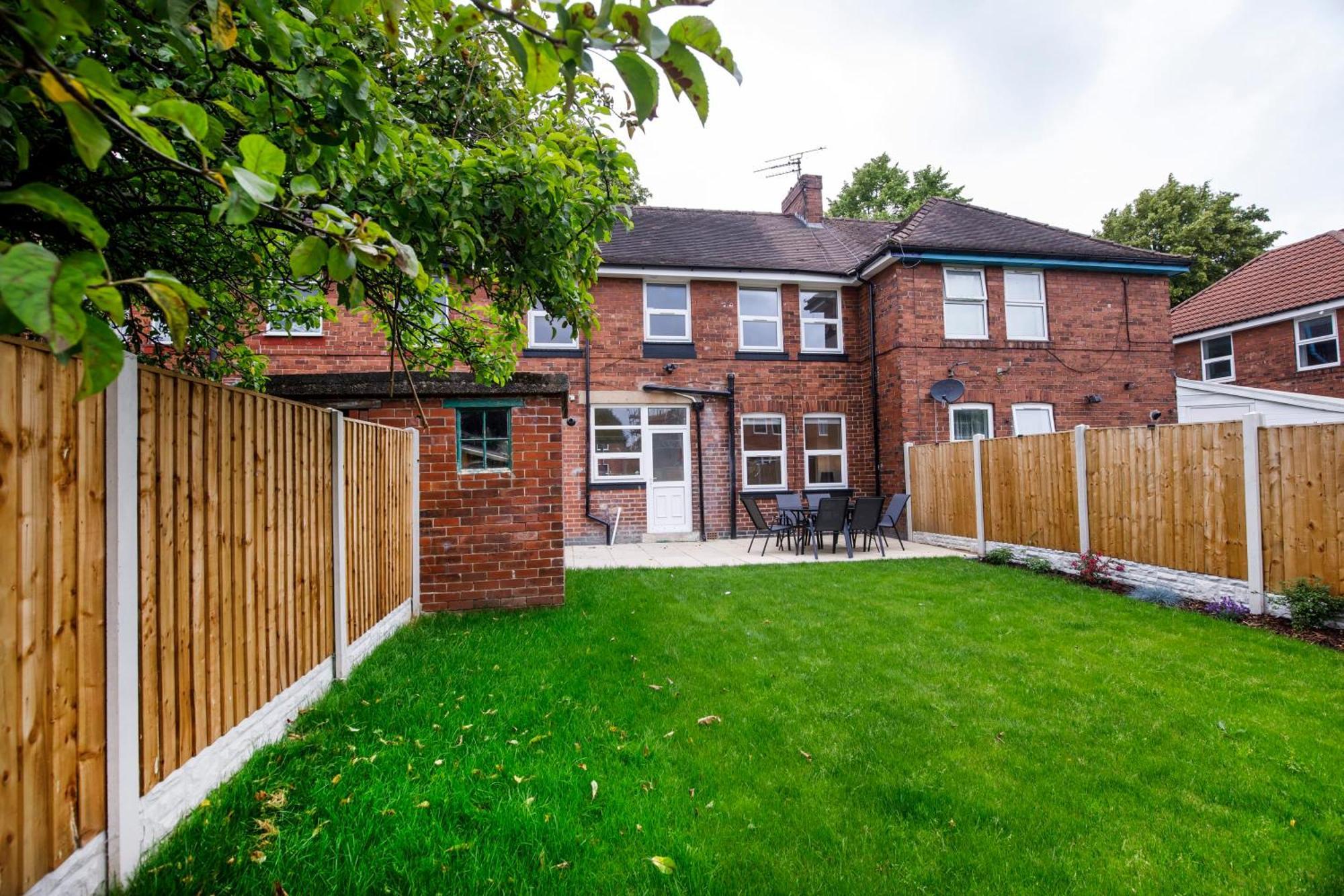 The Burton York 3 Bedroom House Sleeps 6 Экстерьер фото